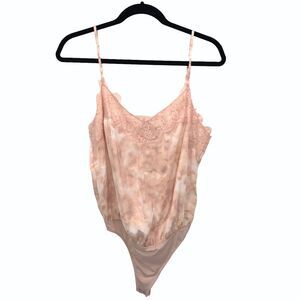 Abercrombie & Fitch Cami Bodysuit Size Medium Lace Top Satin Camisole Style Pink